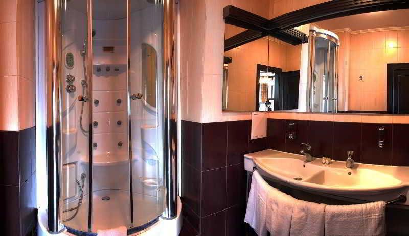 Attache Hotel Kiev Extérieur photo