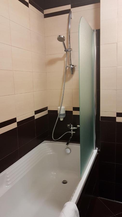 Attache Hotel Kiev Extérieur photo