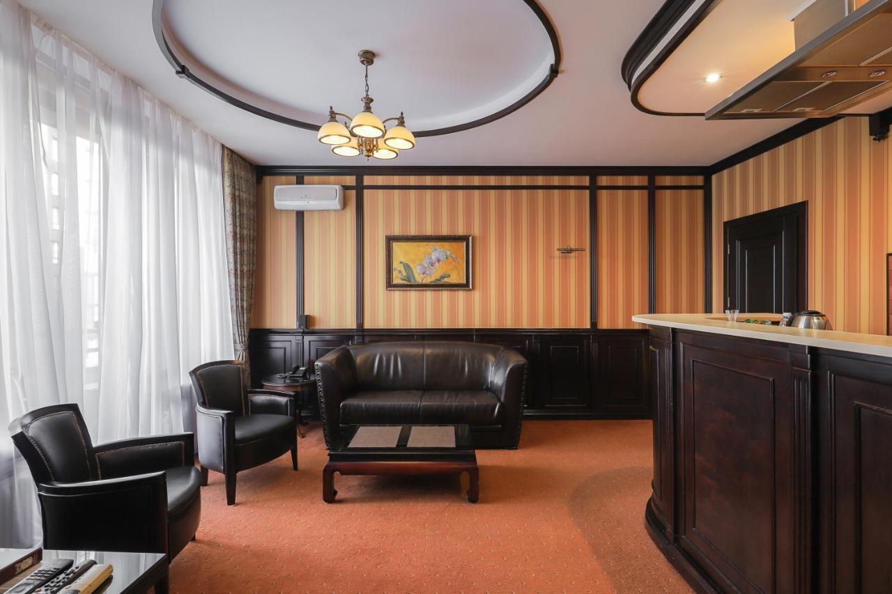 Attache Hotel Kiev Extérieur photo