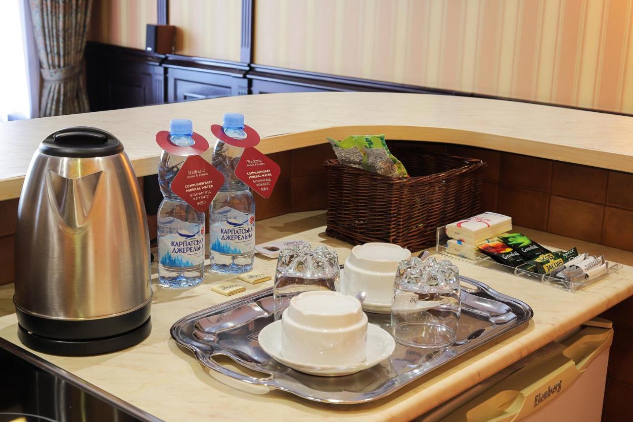Attache Hotel Kiev Extérieur photo