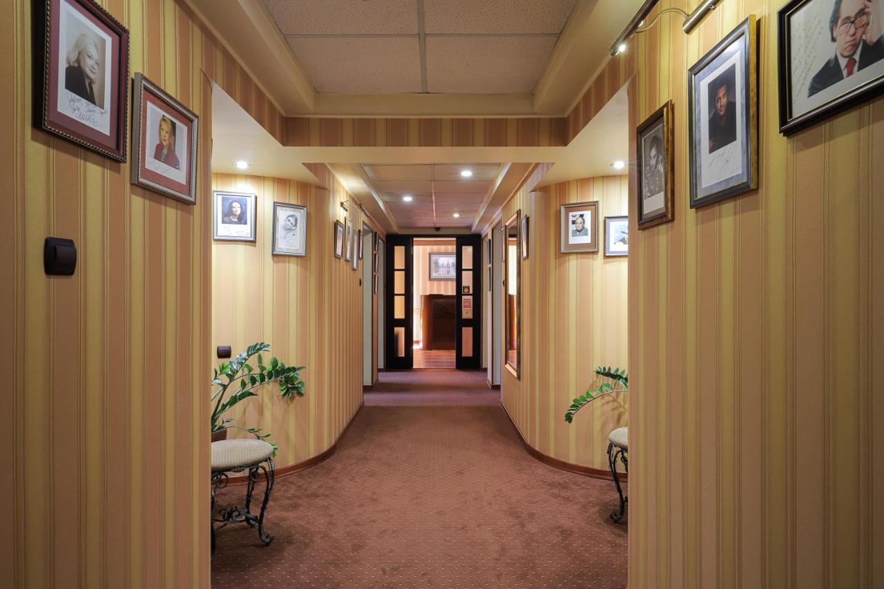 Attache Hotel Kiev Extérieur photo