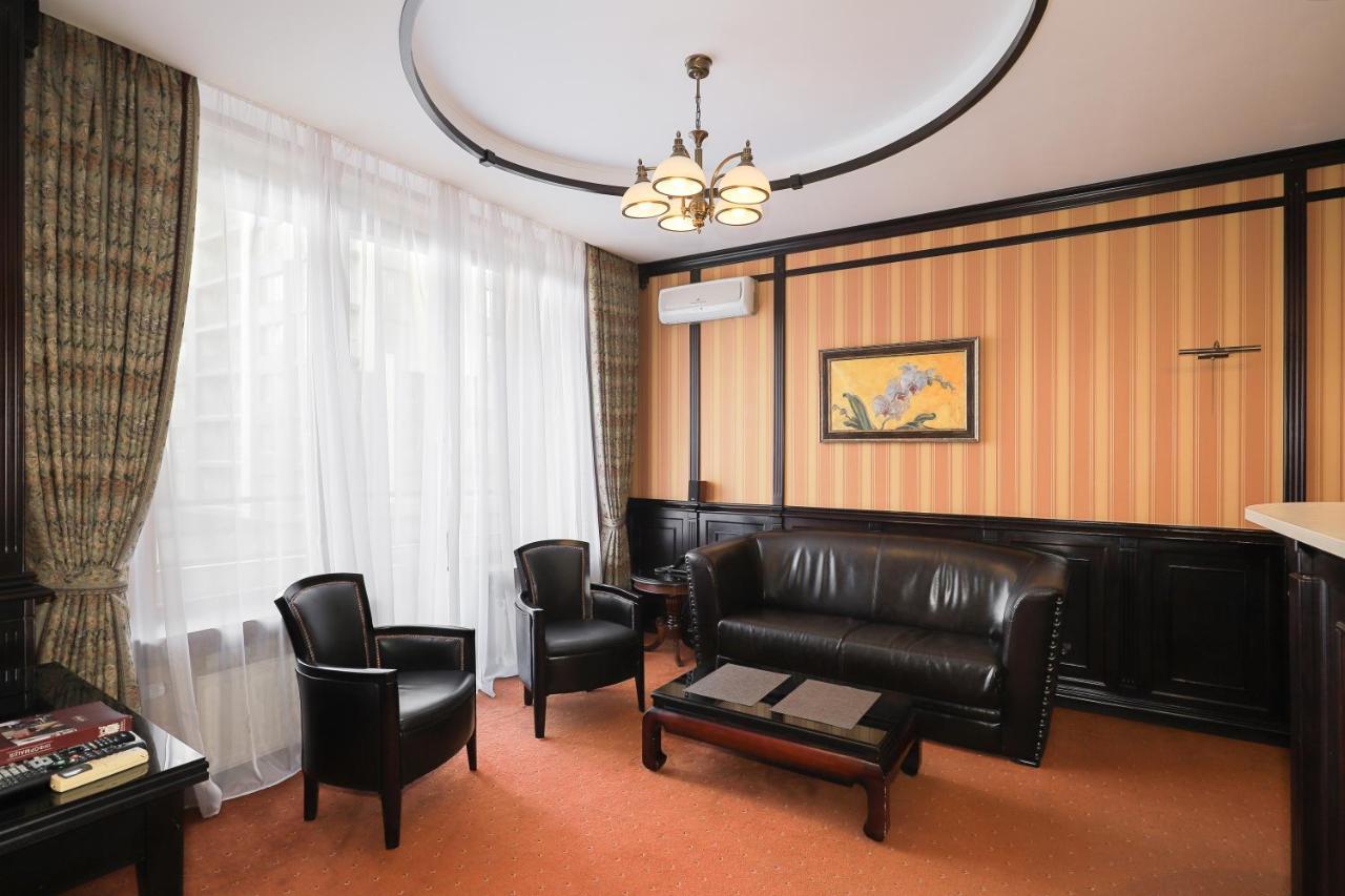 Attache Hotel Kiev Extérieur photo